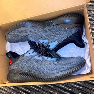 Adidas Alpha Bounce US men’s 11🔥🔥🔥BNWT